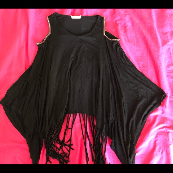 Pebble and Stone Black Cold Shoulder Top with Fringe - Picture 2 of 3